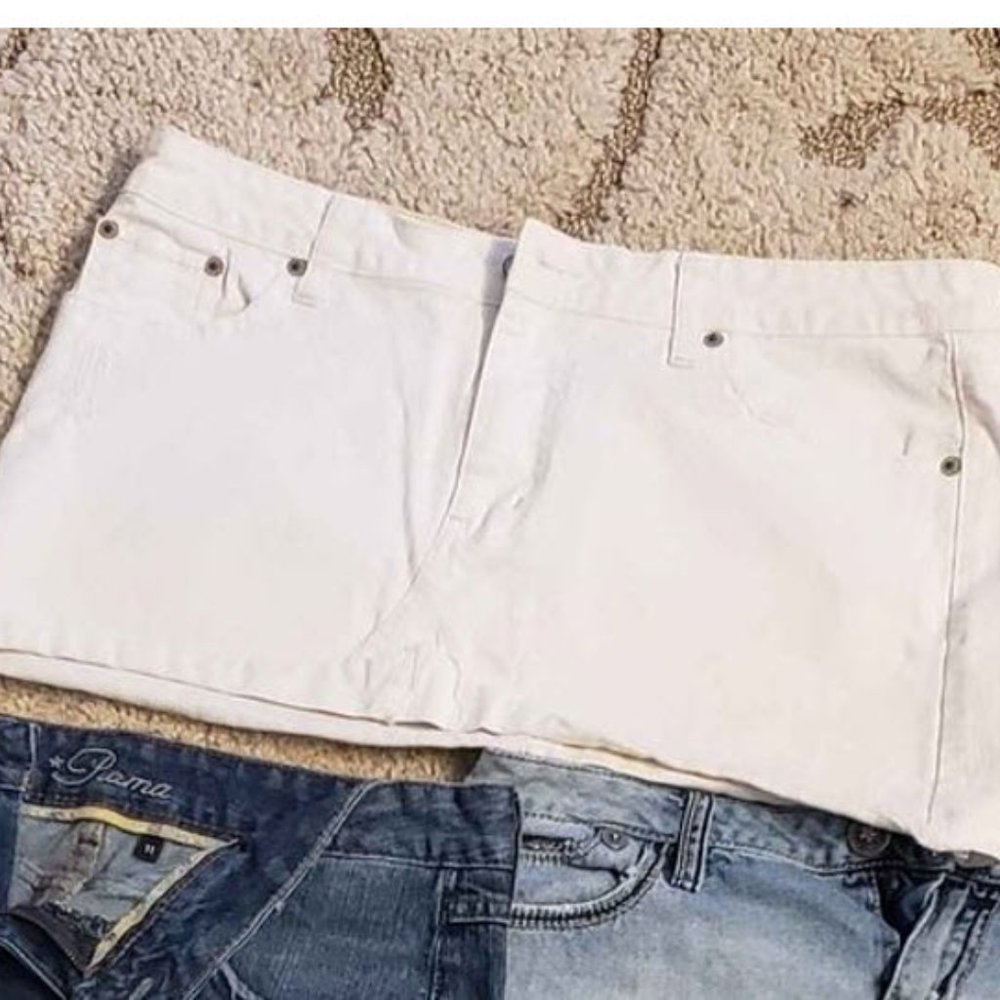 American Eagle White Jean Skirt